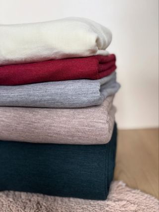 Z barevného merina zbývá na ušití posledních jednotek kousků! 😍 A navíc už ani nejsou k dispozici všechny barvy - bordó i...